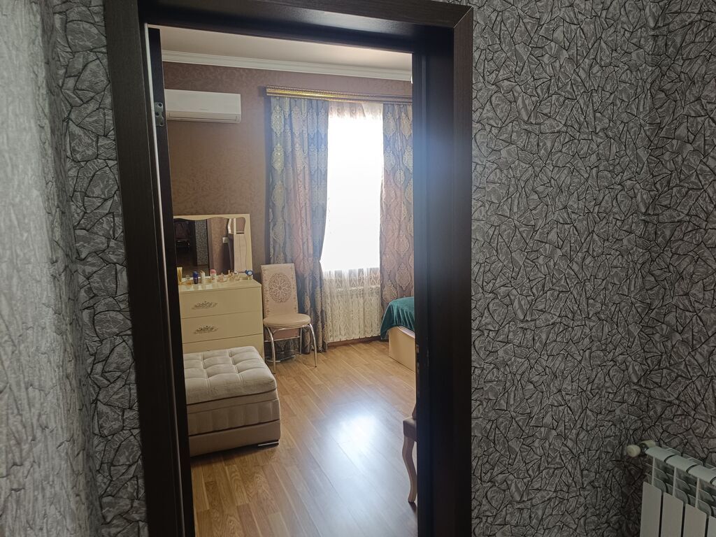3 otaqlı, 110 kv. m, Kredit yoxdur, Yeni təmirli