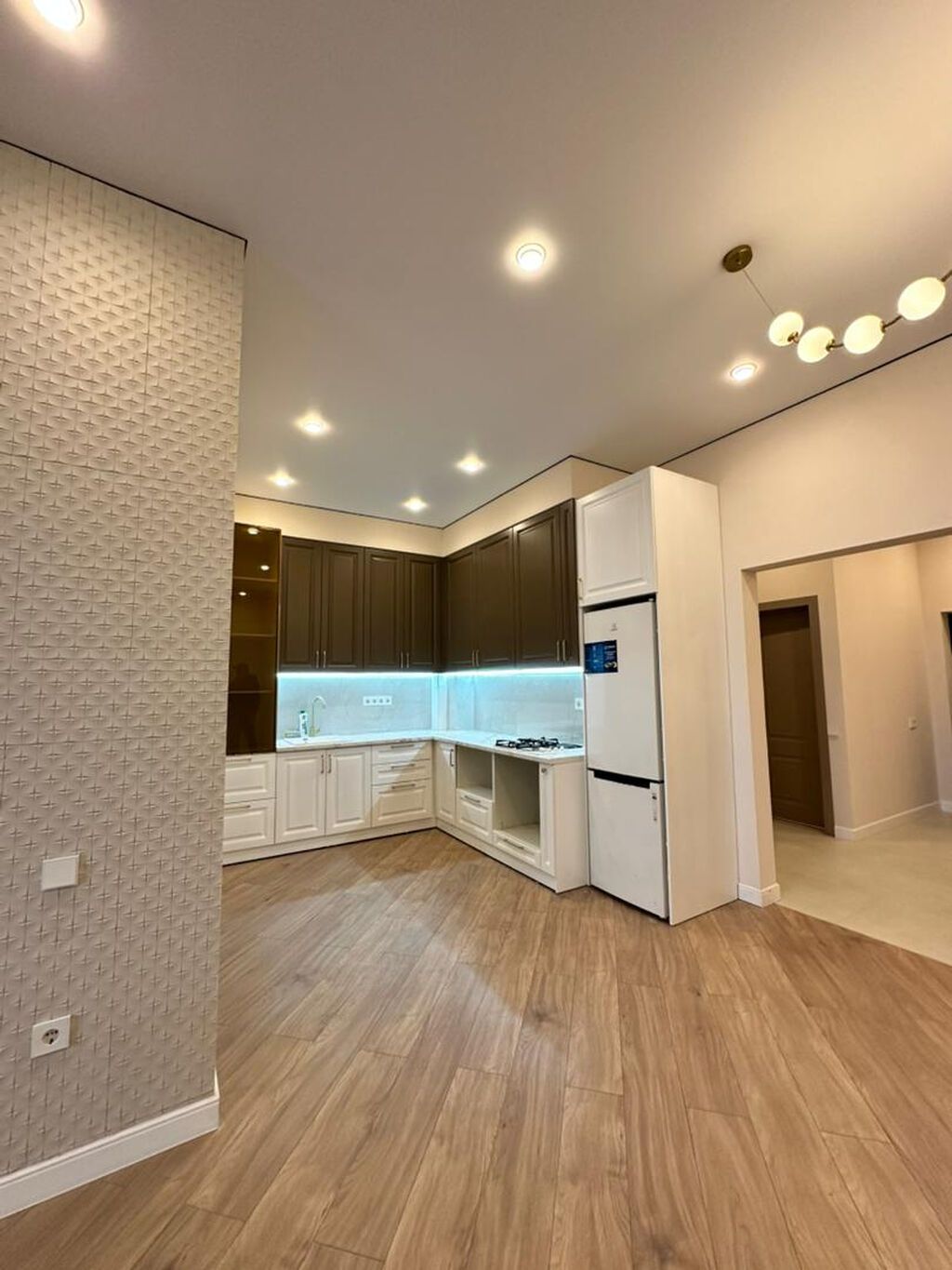 2 комнаты, 57 м², 7 мкр Элитка, 15 этаж, Дизайнерский ремонт: фото 6