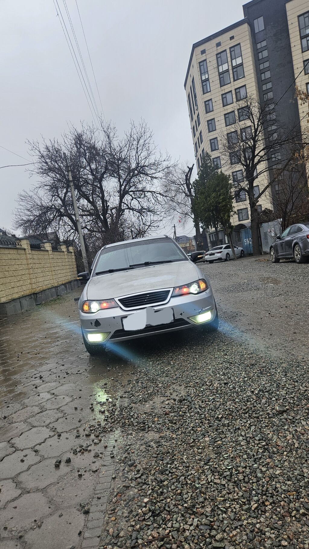 Daewoo Nexia: 2011 г., 1.6 л, Механика, Бензин, Седан: фото 2