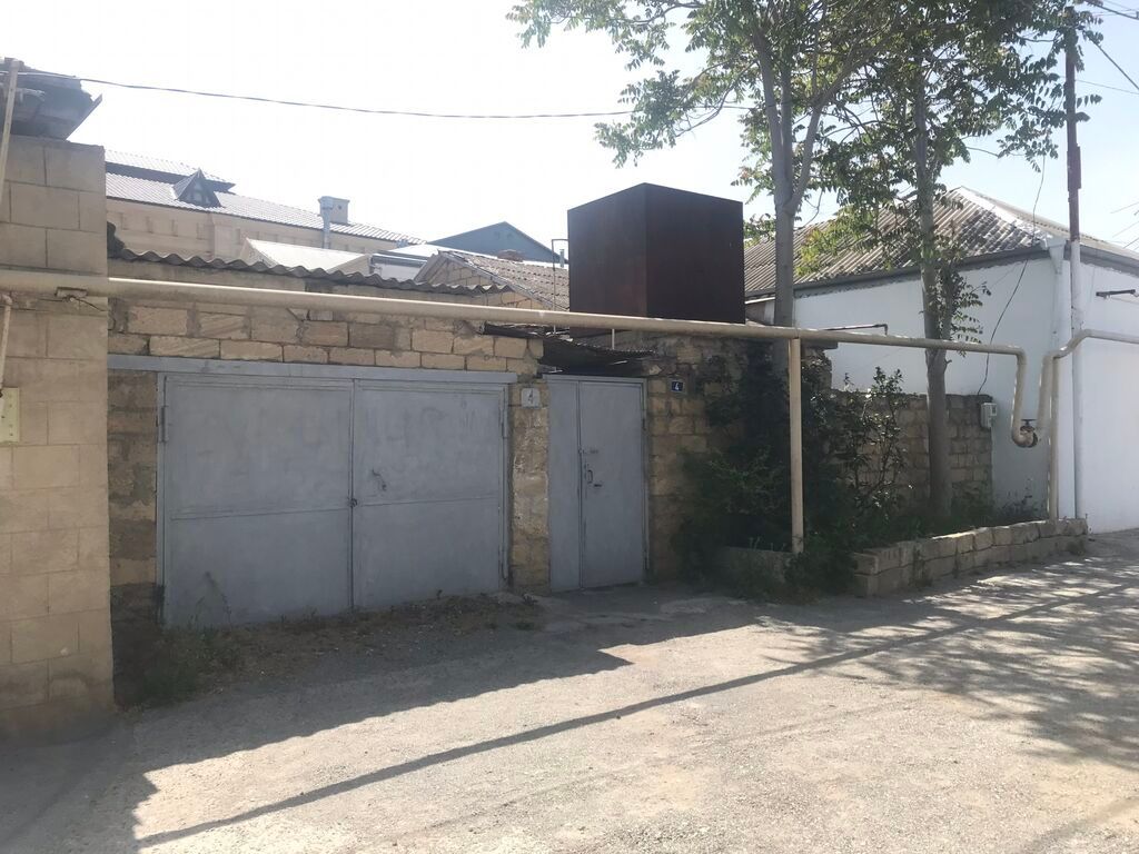 M.Ə. Rəsulzadə qəs. 3 otaqlı, 70 kv. m, Təmirsiz