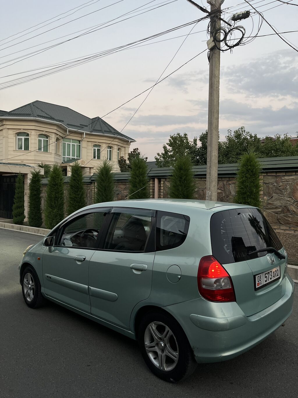 Honda Jazz: 2002 г., 1.4 л, Механика, Бензин, Хэтчбэк: фото 3