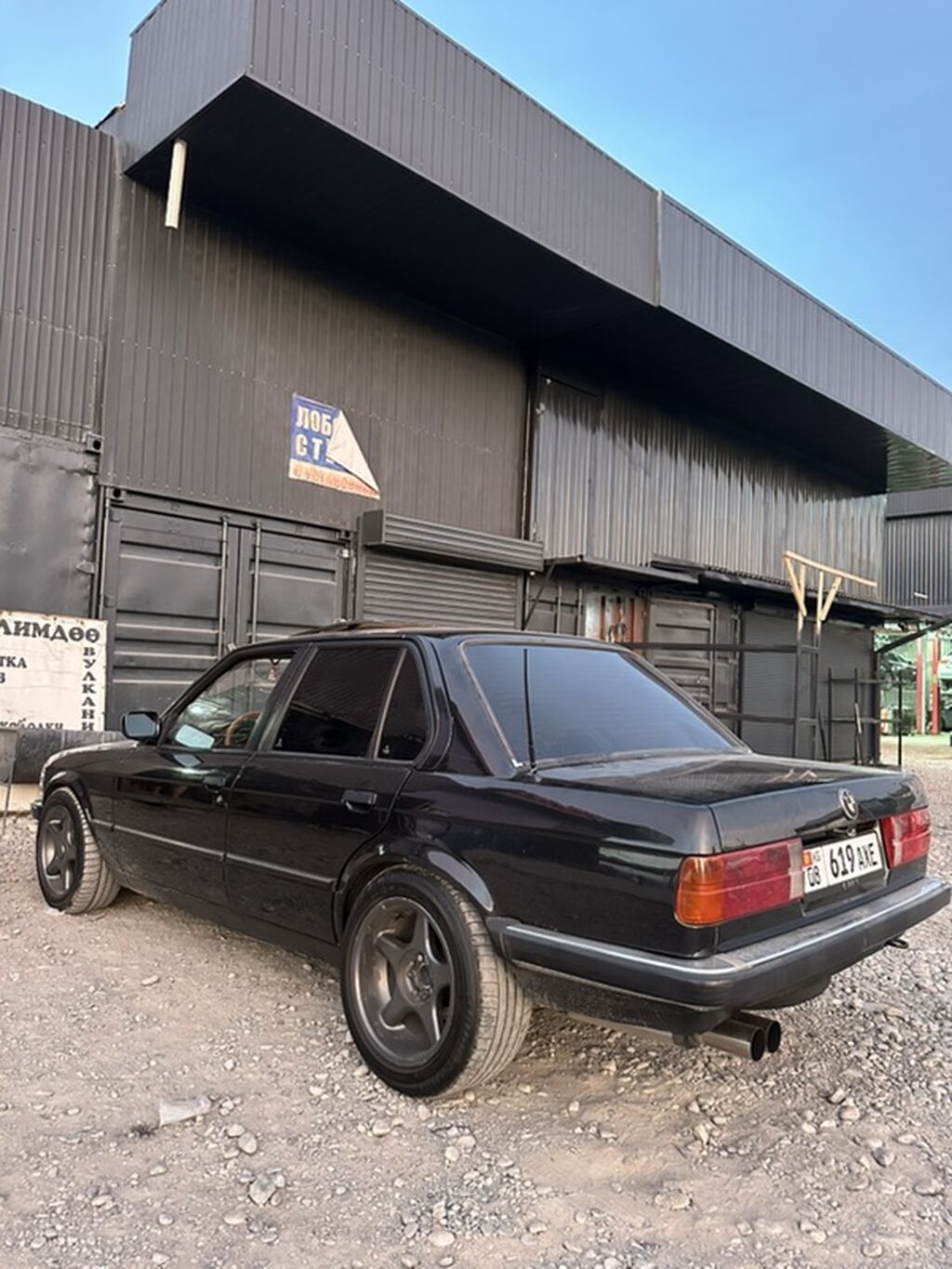 BMW 3 series: 1986 г., 2.5 л, Механика, Бензин, Седан: фото 3