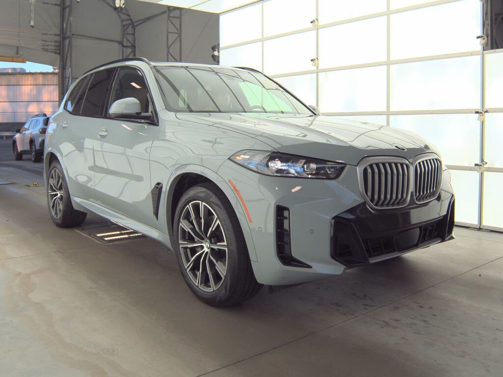 BMW X5 M: 2023 г., 3 л, Автомат, Бензин, Кроссовер: фото 1
