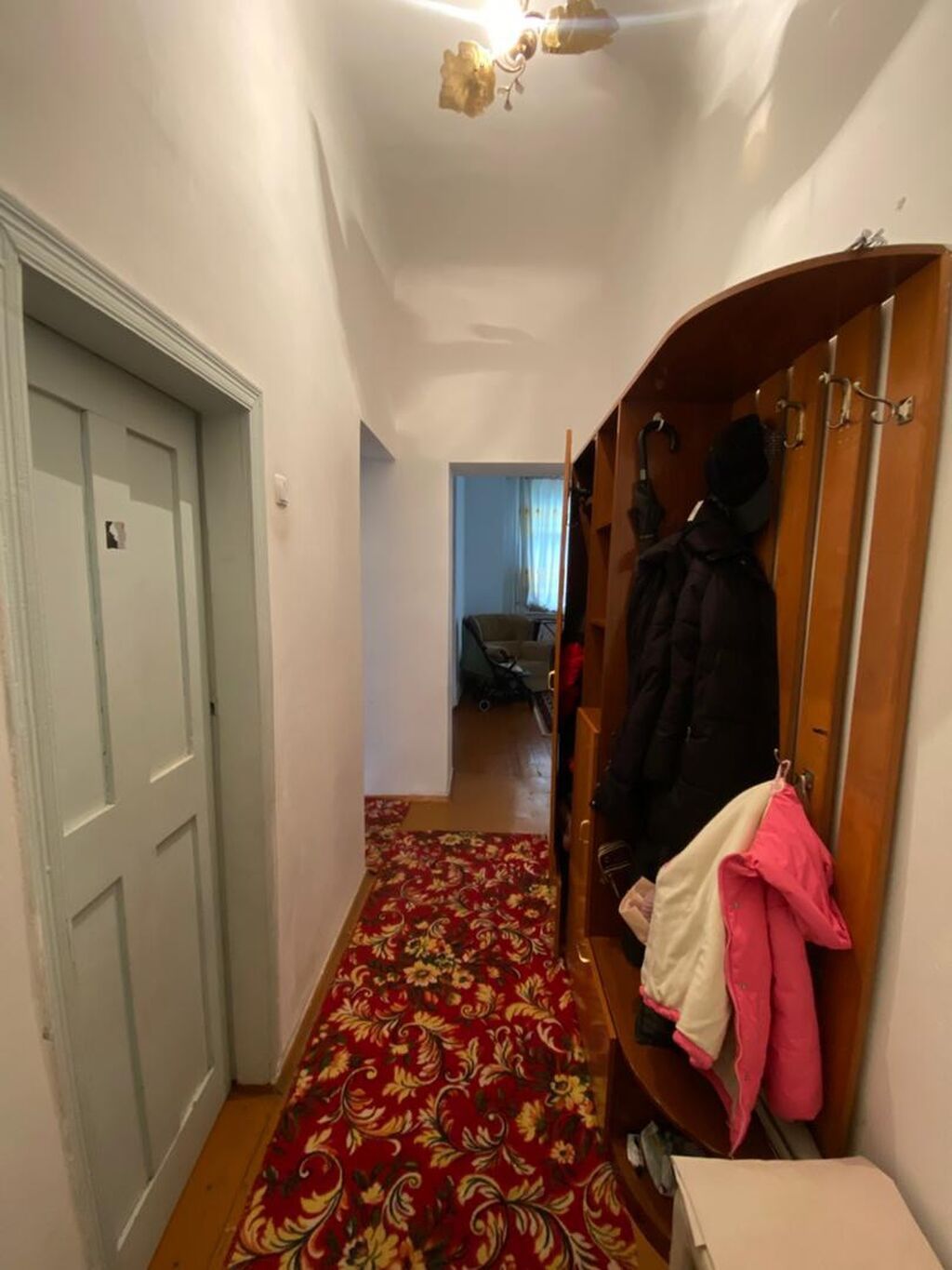 2 комнаты, 47 м², Азия Молл Сталинка, 1 этаж, Старый ремонт: фото 7