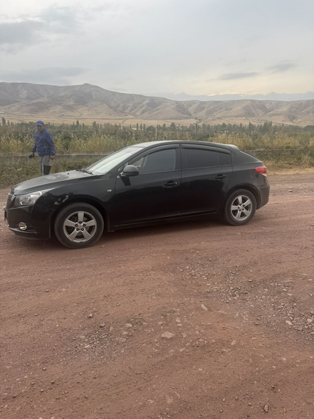 Chevrolet Cruze: 2012 г., 1.8 л, Автомат, Бензин, Хэтчбэк: фото 1
