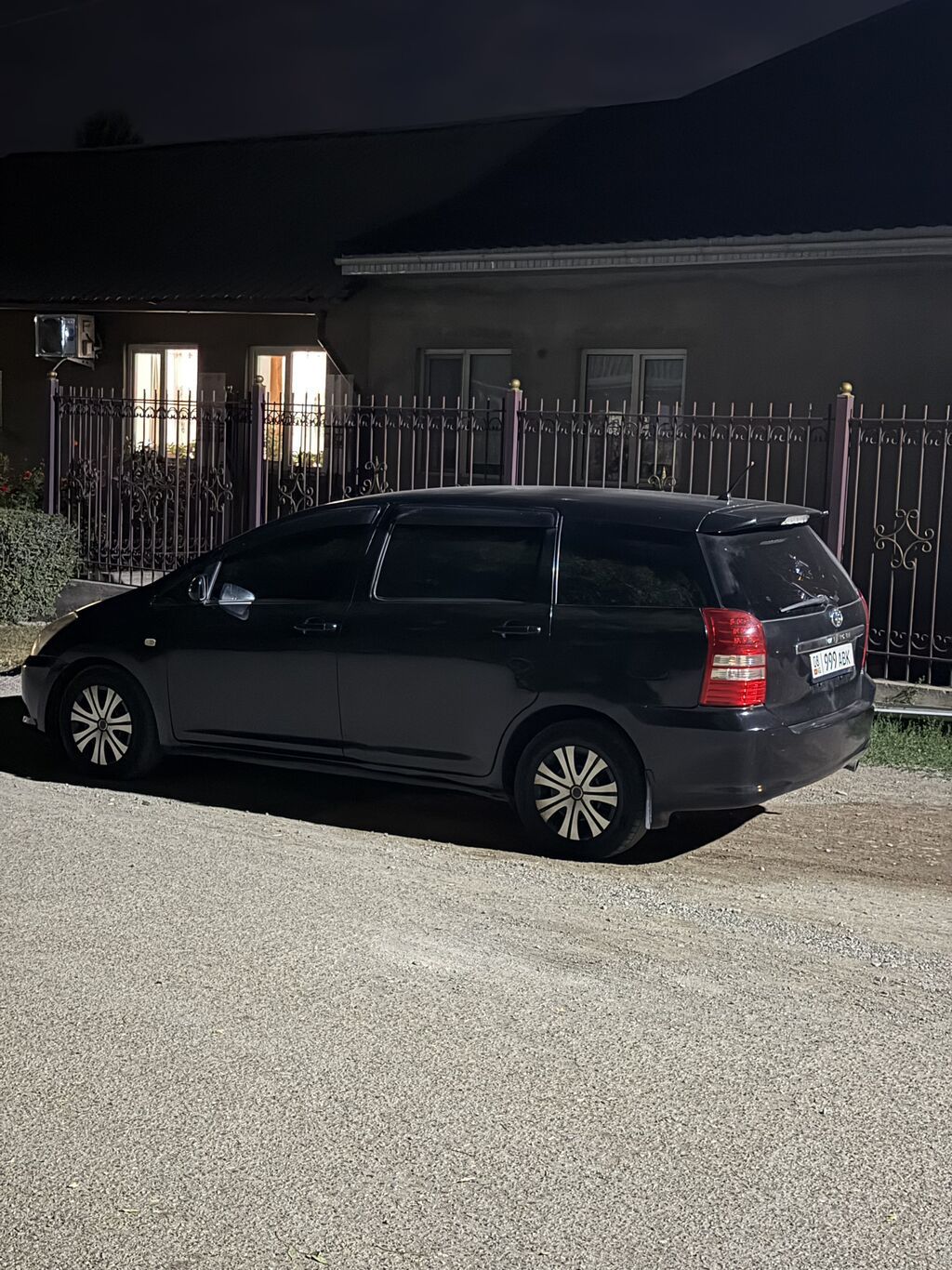 Toyota WISH: 2003 г., Автомат, Бензин: фото 1