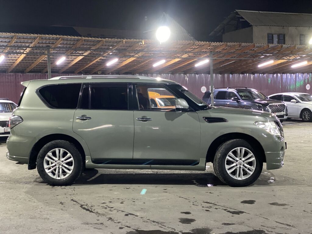 Nissan Patrol: 2011 г., 5.6 л, Автомат, Бензин, Внедорожник: фото 7