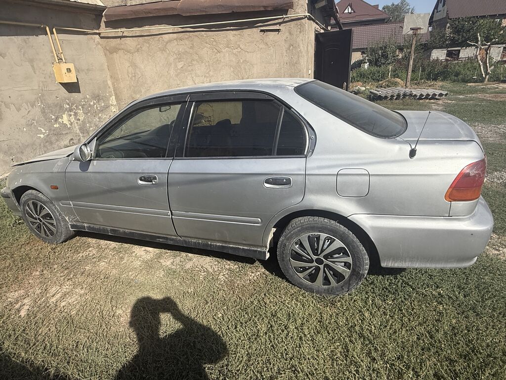 Honda Civic: 2000 г., 1.5 л, Вариатор, Бензин, Седан: фото 4