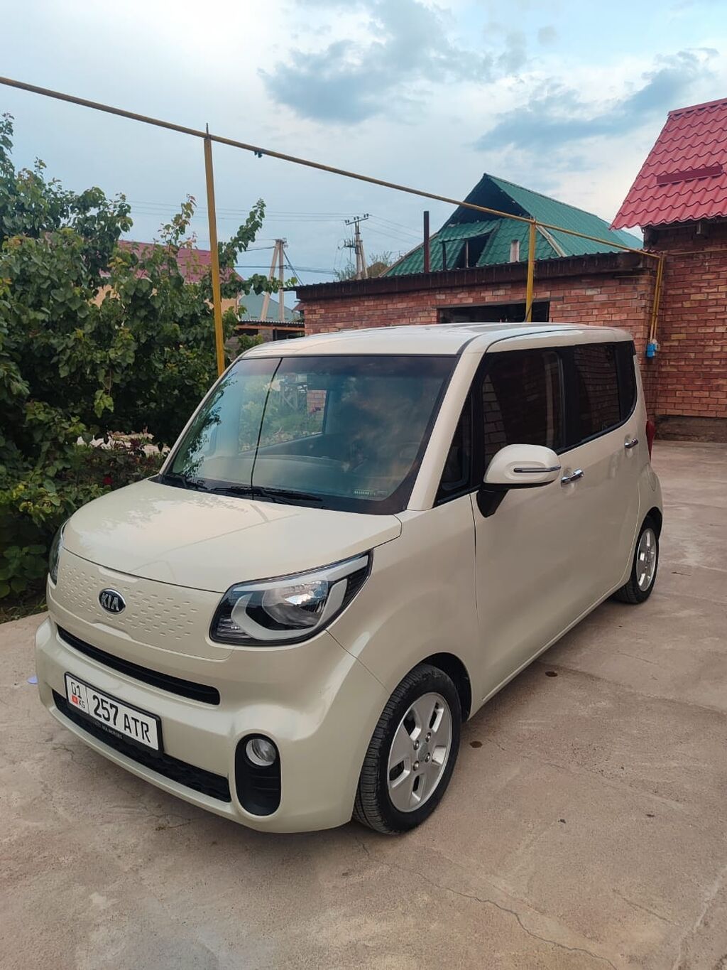 Продам Kia Ray 2018, автомат, бензин: фото 2