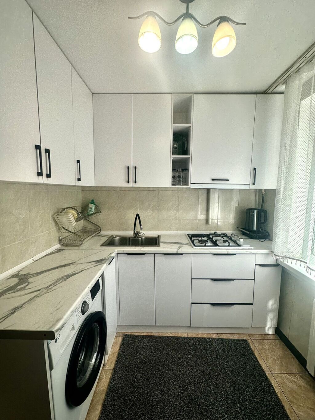 3 комнаты, 62 м², Золотой квадрат 104 серия, 1 этаж, Евроремонт: фото 2