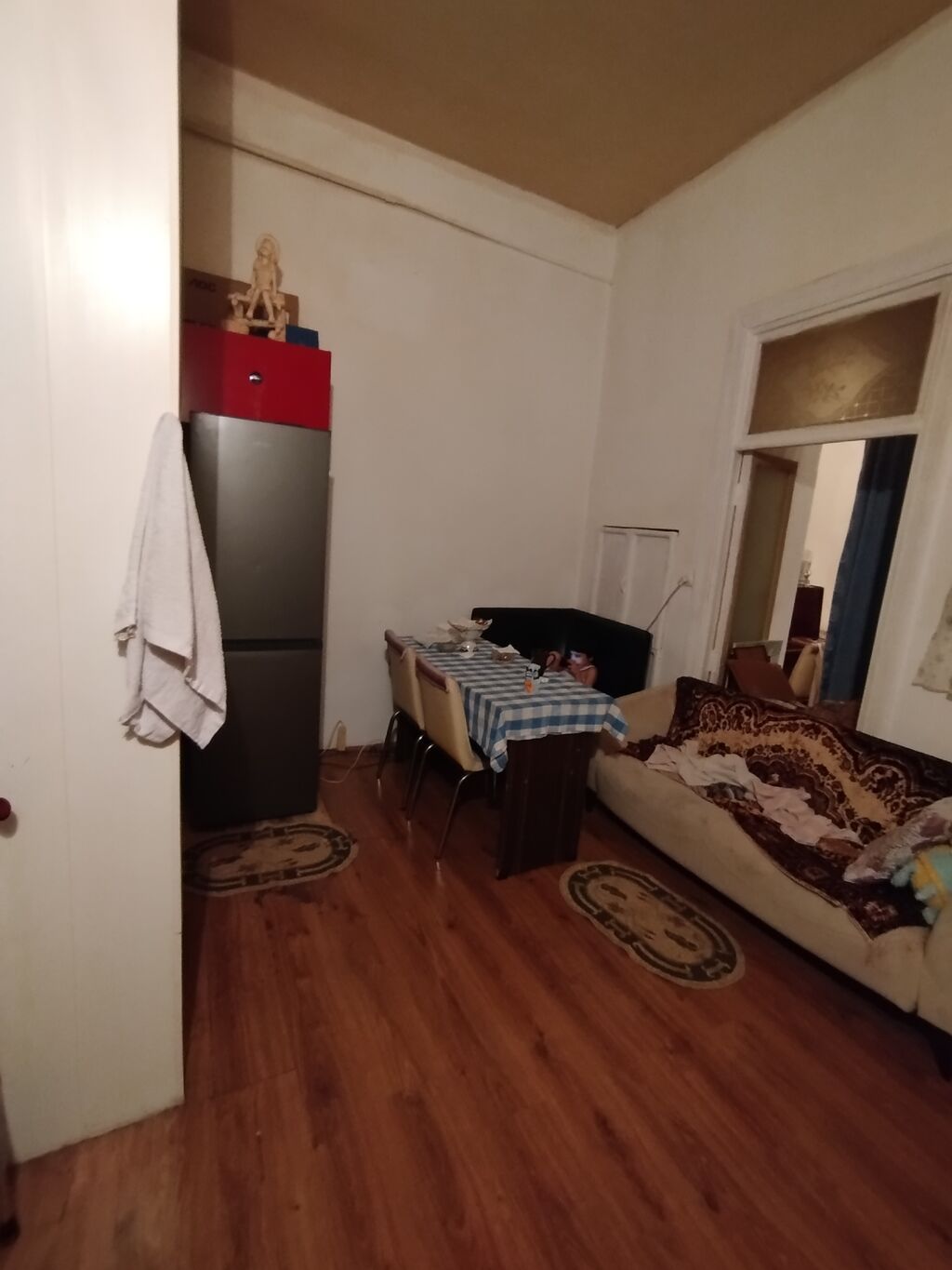 Satılır: 4 otaqlı mənzil/interyer komplekti - Geniş studiya tipli