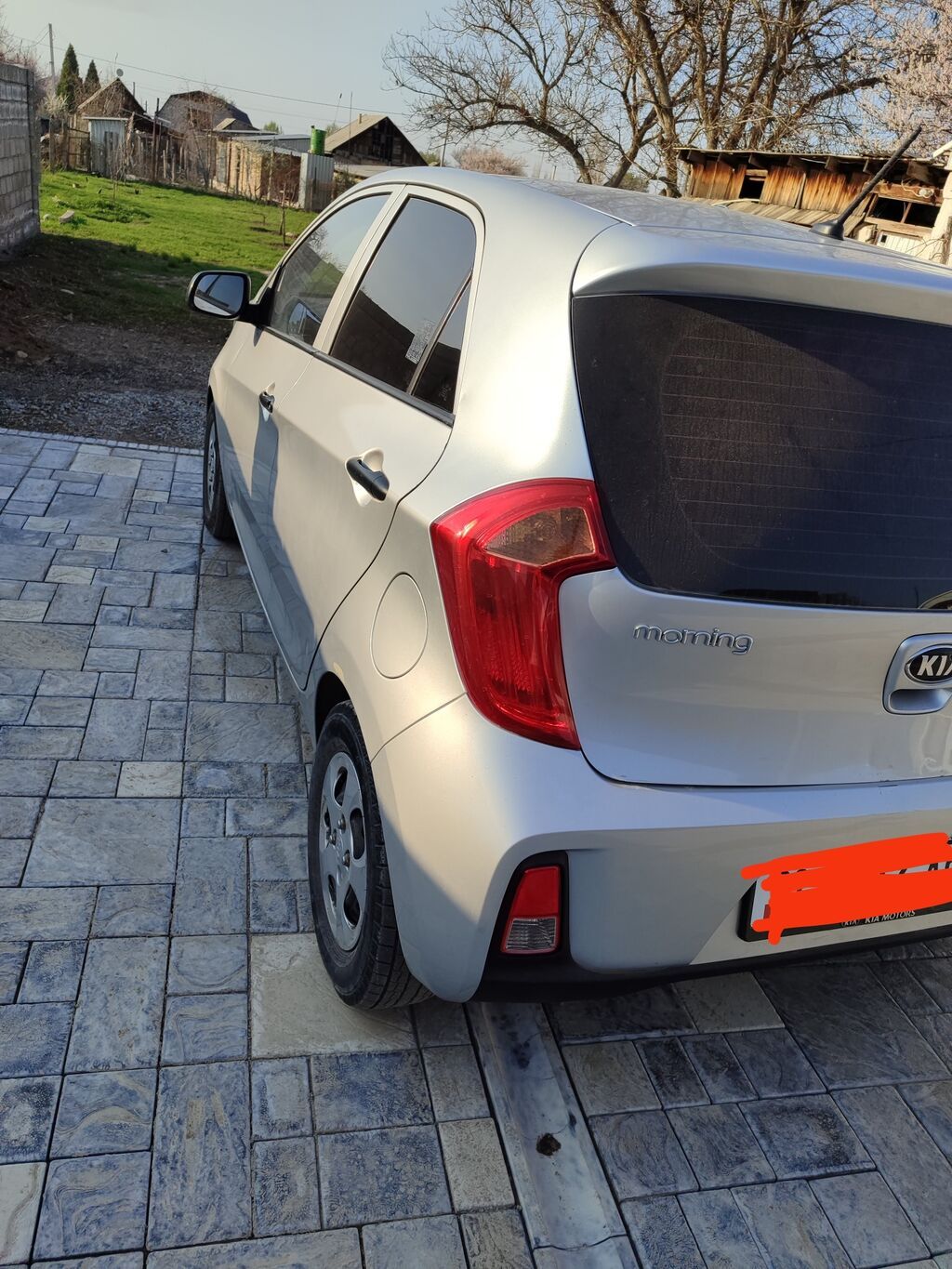 Kia Morning: 2015 г., 0.1 л, Автомат, Бензин, Хэтчбэк: фото 3