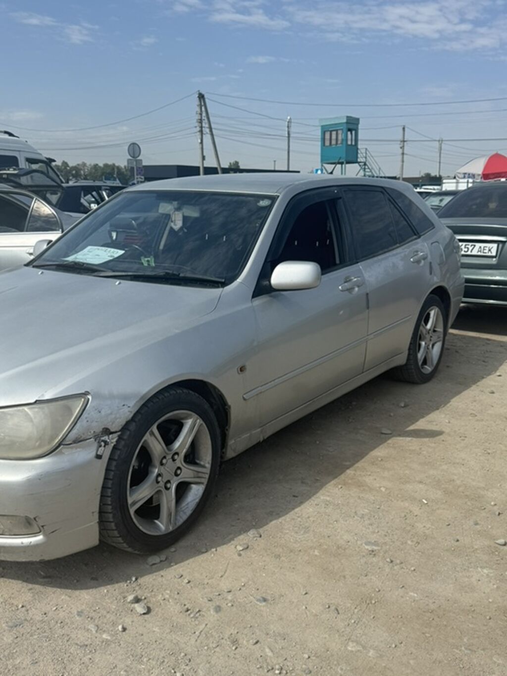 Toyota Altezza: 2002 г., Автомат, Бензин, Универсал: фото 3
