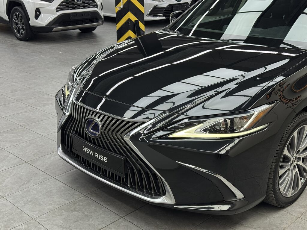 Lexus ES: 2021 г., 2.5 л, Вариатор, Гибрид, Седан: фото 4