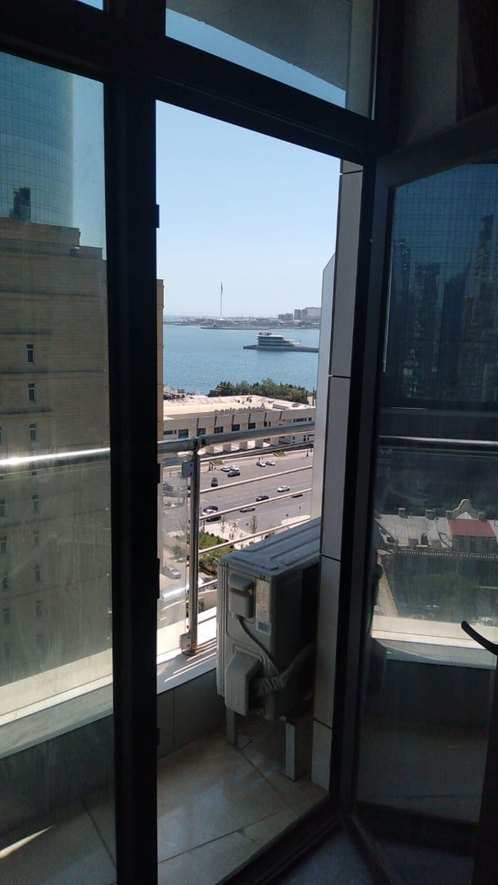 Tac Residence | Zərifə Əliyeva küçəsi | Port Baku & Crescent Mall