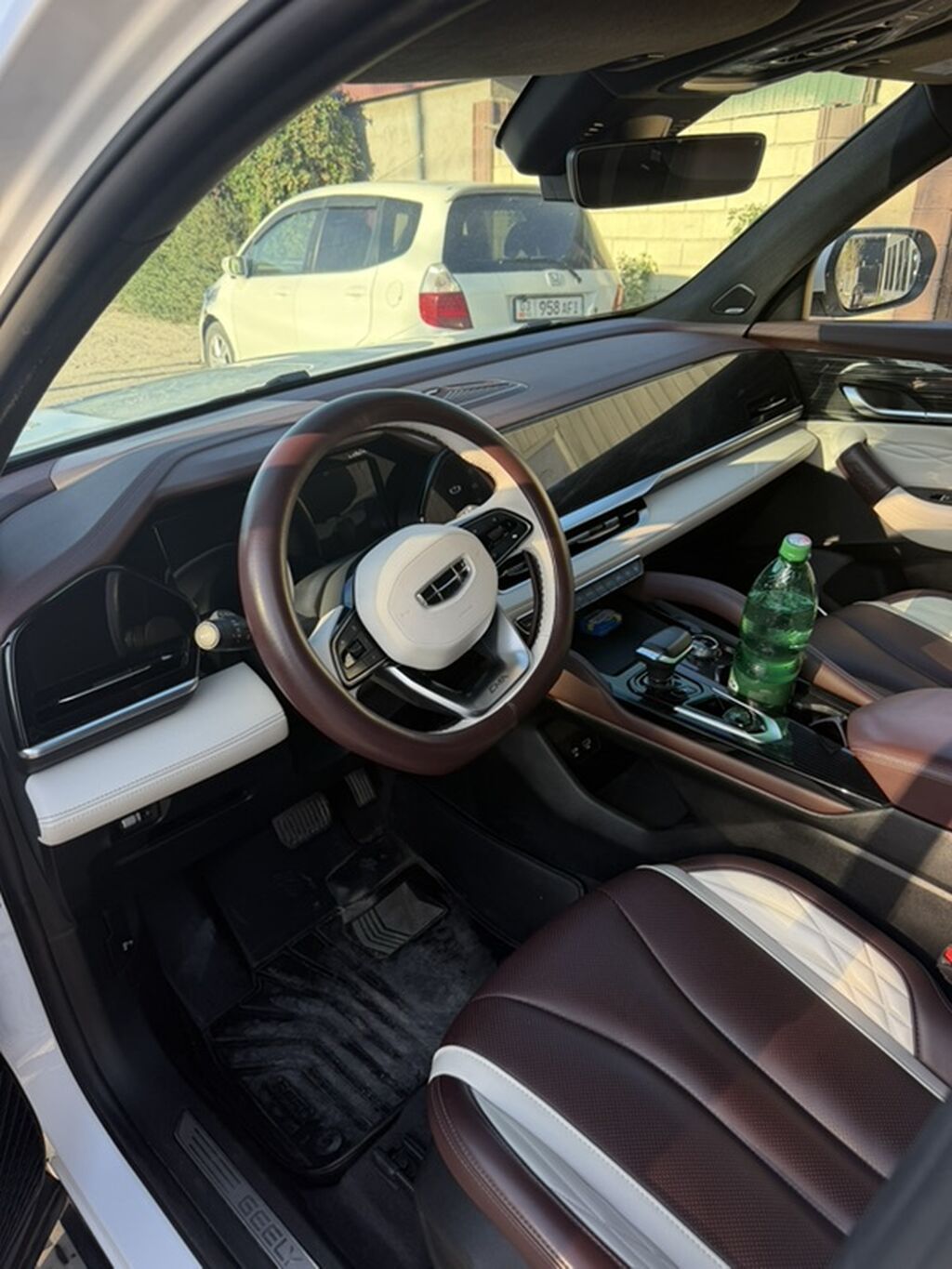 Geely Monjaro: 2022 г., 2 л, Автомат, Бензин, Кроссовер: фото 5