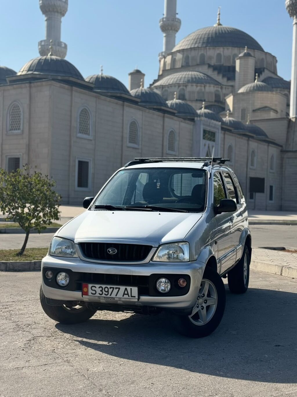 Daihatsu Terios: 2003 г., 1.3 л, Механика, Бензин, Внедорожник: фото 1