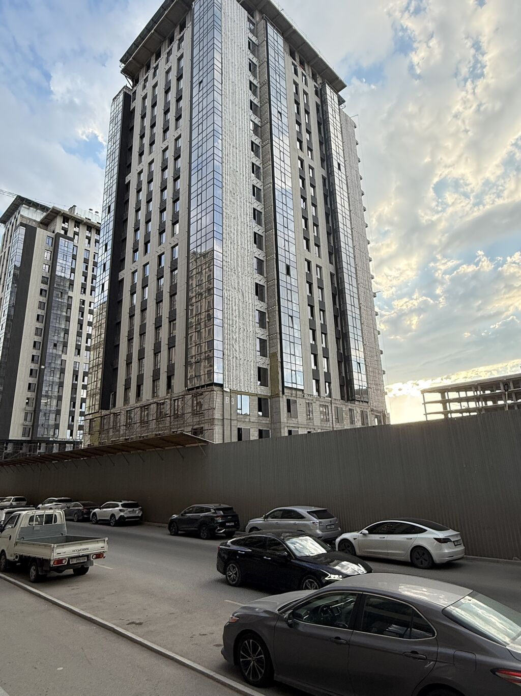3 комнаты, 130 м², Асанбай мкр Элитка, 2 этаж, ПСО (под самоотделку): фото 3