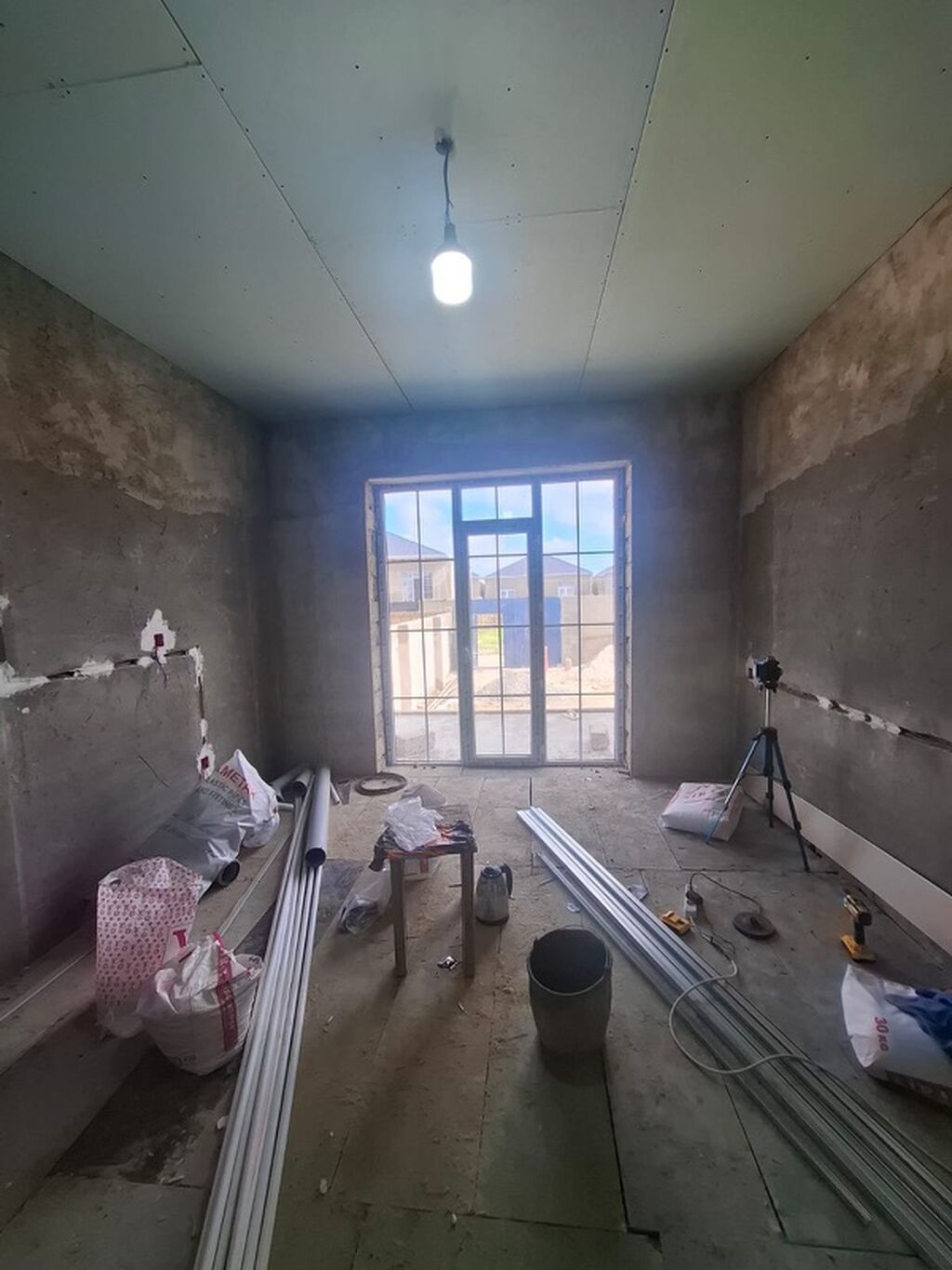 5 otaqlı, 136 kv. m, Kredit yoxdur, Orta təmir
