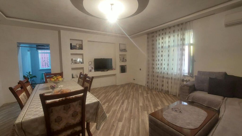 4 otaqlı, 100 kv. m, Kredit yoxdur, Orta təmir