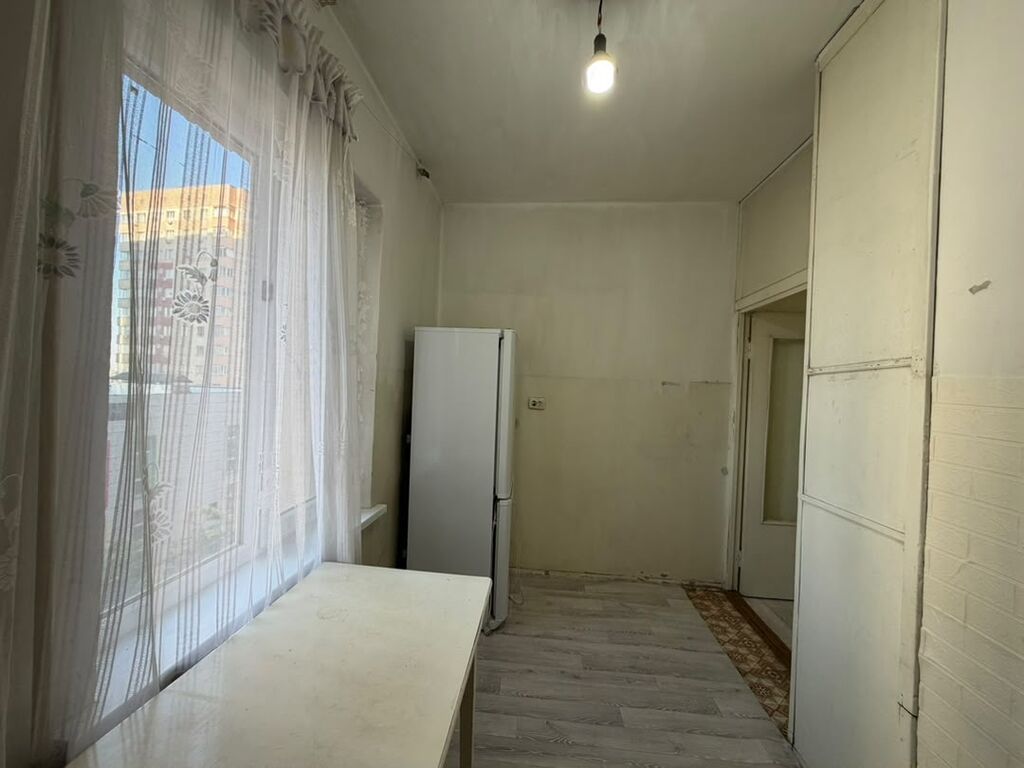 1 комната, 35 м², 105 серия, 5 этаж, Требуется ремонт: фото 4
