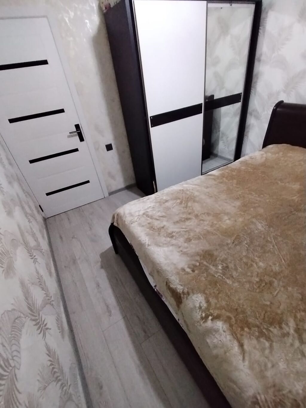 Binəqədi qəs. 3 otaqlı, 80 kv. m, Yeni təmirli