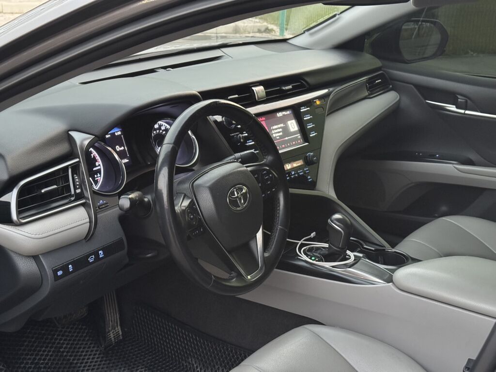 Toyota Camry: 2019 г., 2.5 л, Автомат, Бензин, Седан: фото 7