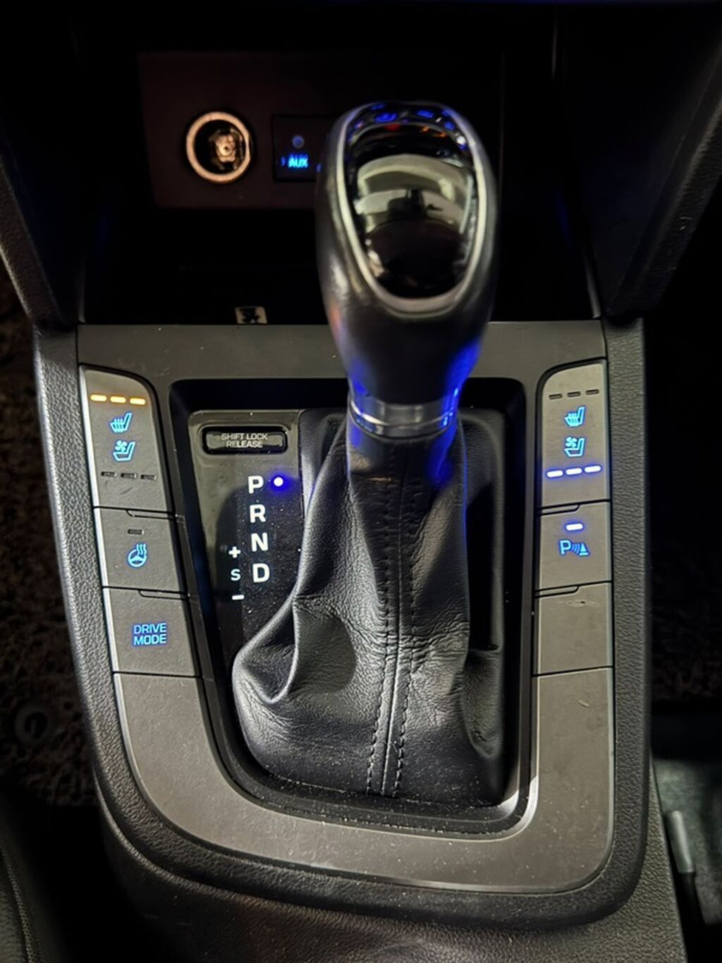 Hyundai Elantra 2019, 1.6 л, автомат, бензин: фото 7