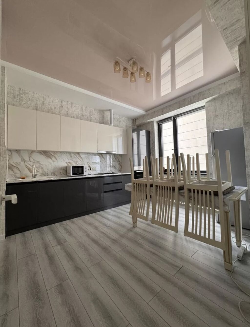 3 комнаты, 100 м², Азия Молл 4 этаж, Дизайнерский ремонт: фото 5