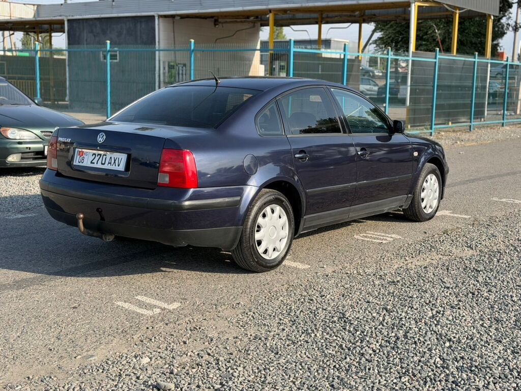 Volkswagen Passat: 1999 г., 1.6 л, Механика, Бензин, Седан: фото 3