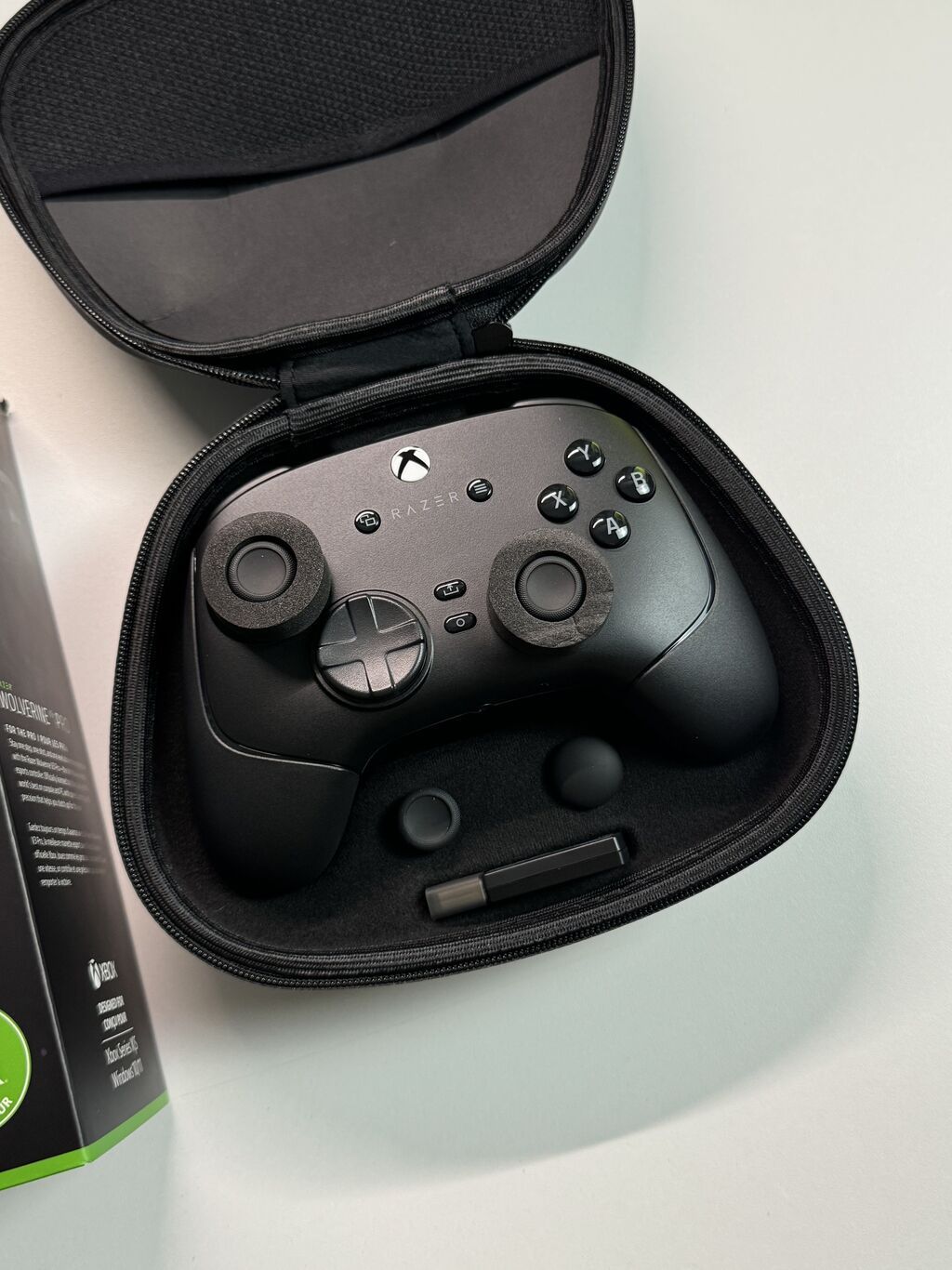 Razer Wolverine V3 Pro Black — новый, оригинал Продаю абсолютно новый: фото 2