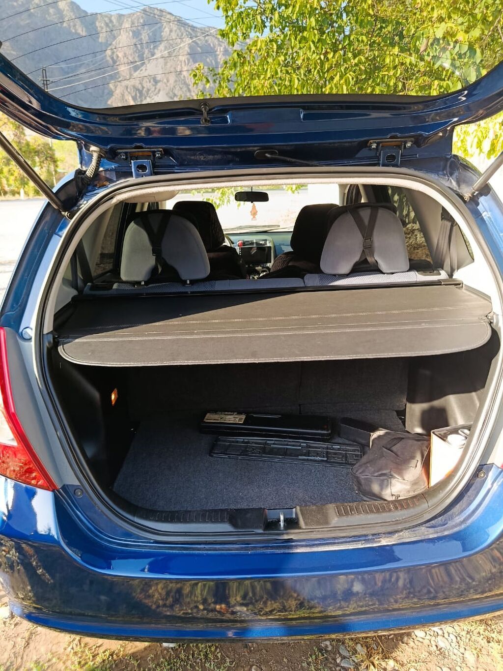 Honda Fit: 2002 г., Автомат, Бензин, Хэтчбэк: фото 1
