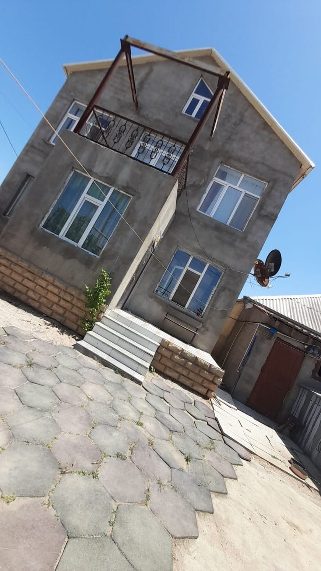 Koroğluda 4 otaqlı həyət evi satılır, 150 m², 95 000 AZN, şəkil 1 / 12
