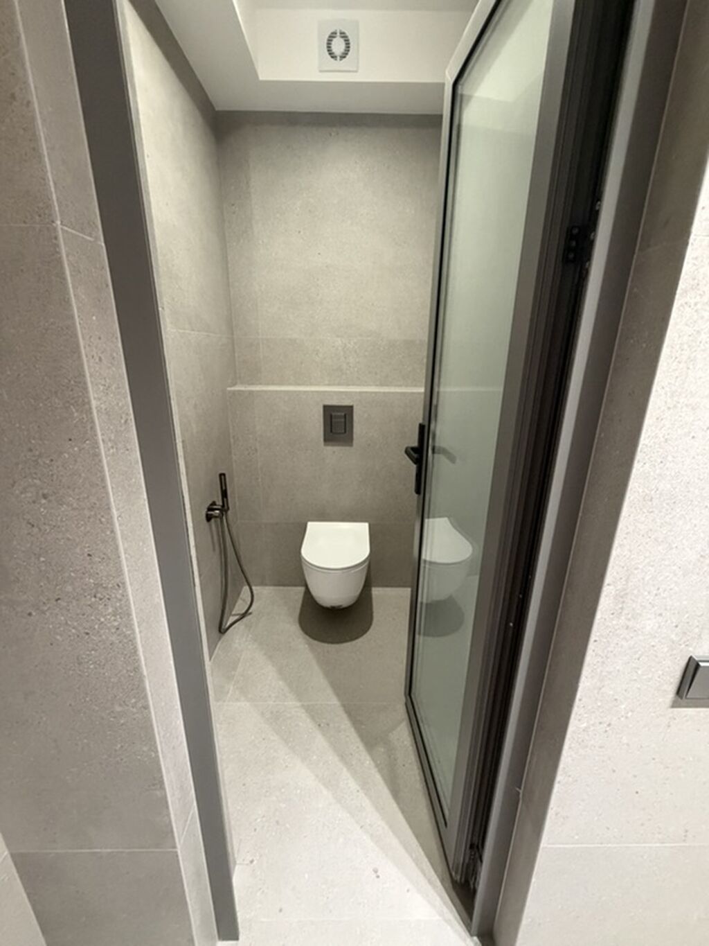 Аренда офисов, 30 м², В жилом комплексе, С системой безопасности