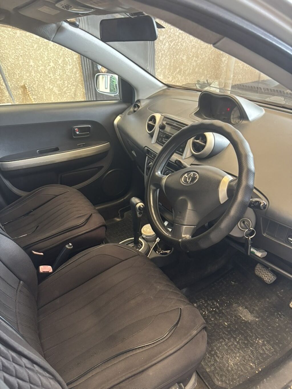 Toyota Ist: 2003 г., 1.5 л, Автомат, Бензин, Хэтчбэк: фото 5