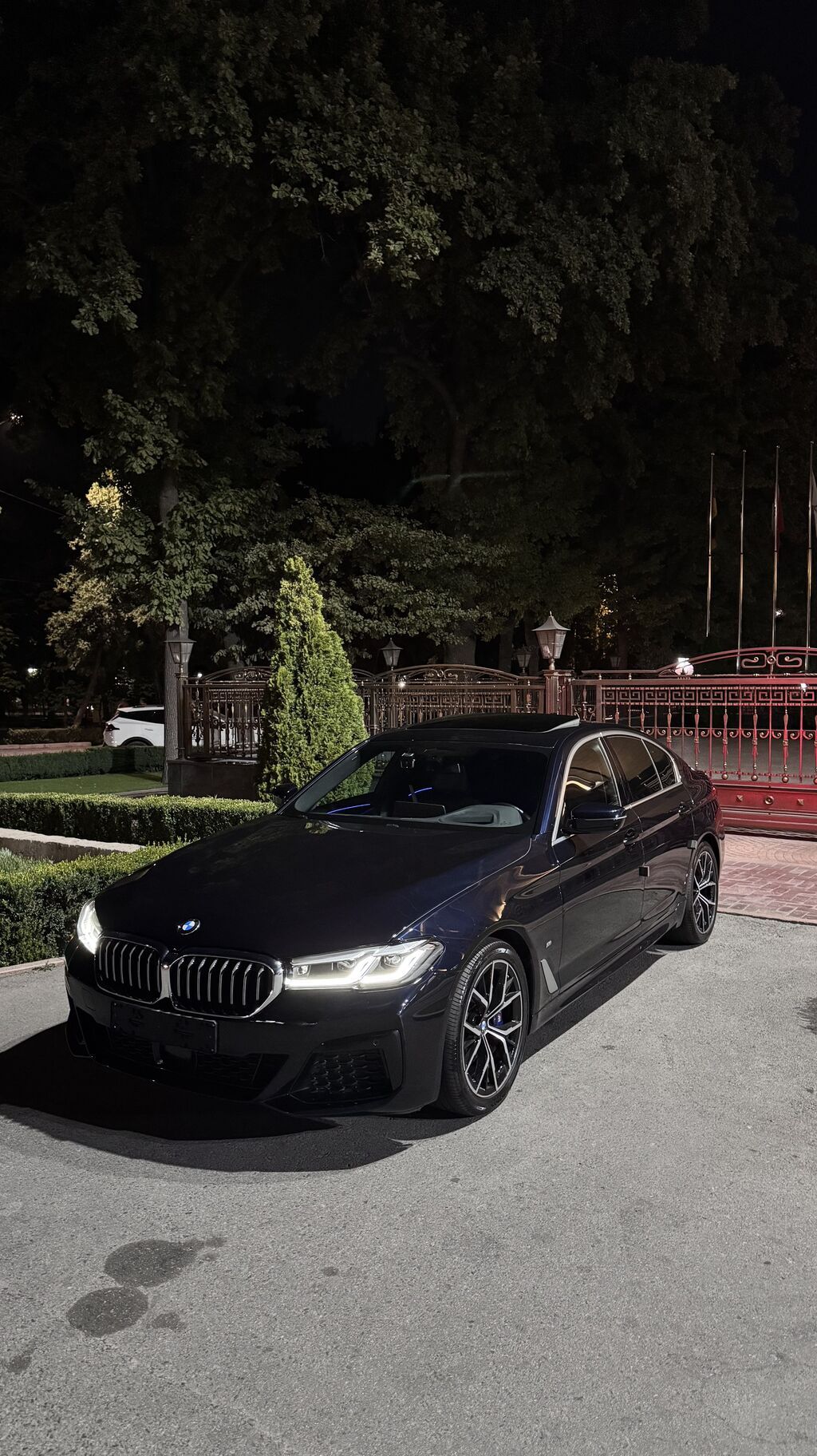 BMW 5 series: 2022 г., 2 л, Автомат, Бензин, Седан: фото 1