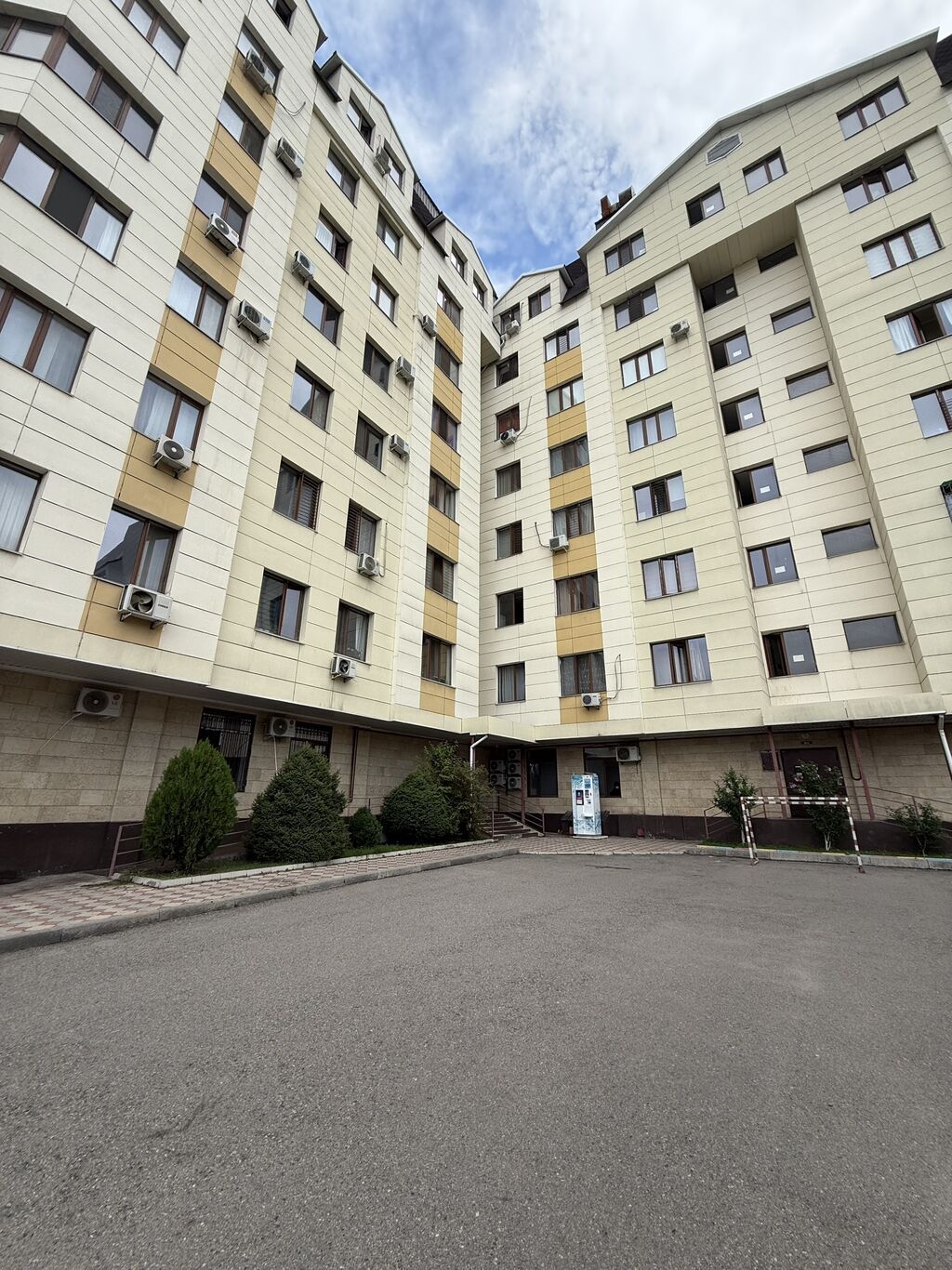 3 комнаты, 117 м², 2 этаж: фото 2