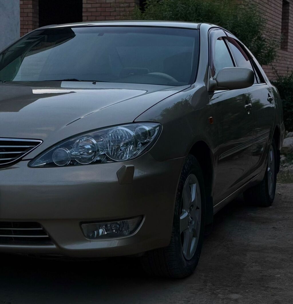 Toyota Camry: 2004 г., 3 л, Автомат, Бензин, Седан: фото 2