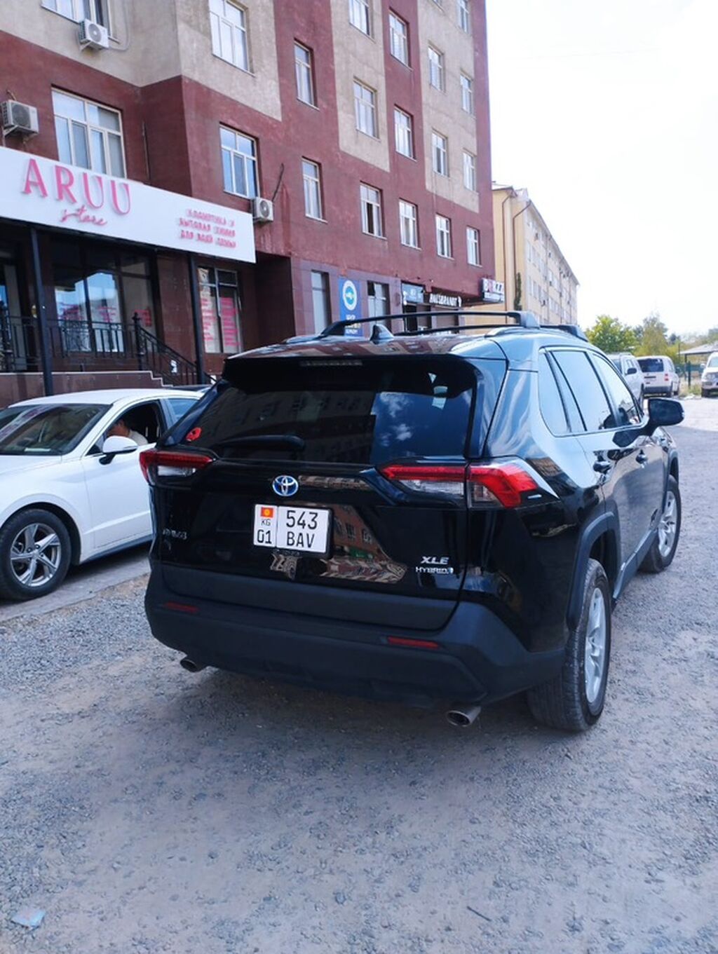 Toyota RAV4: 2021 г., 2.5 л, Автомат, Гибрид, Кроссовер: фото 4