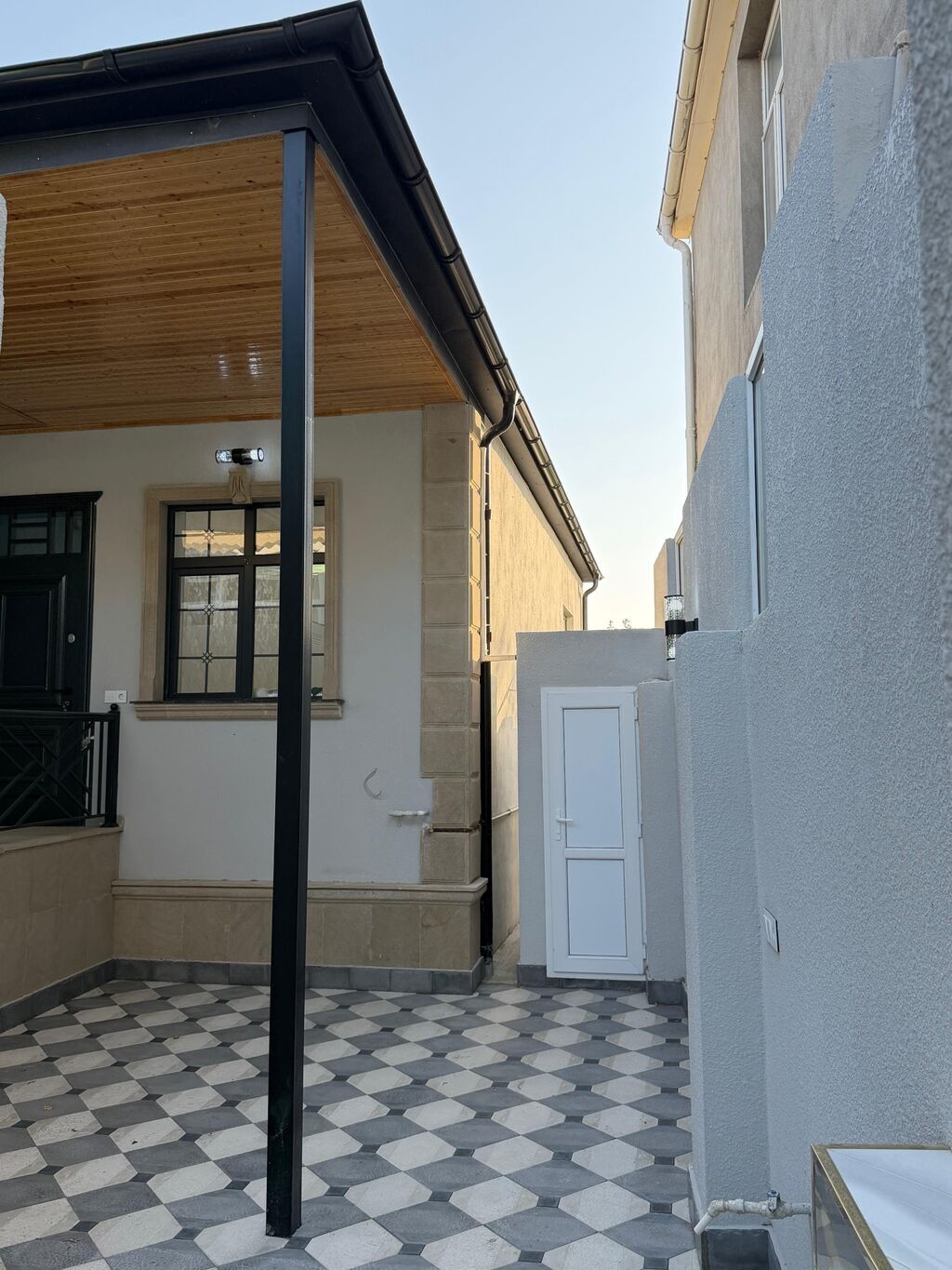 3 otaqlı, 80 kv. m, Yeni təmirli