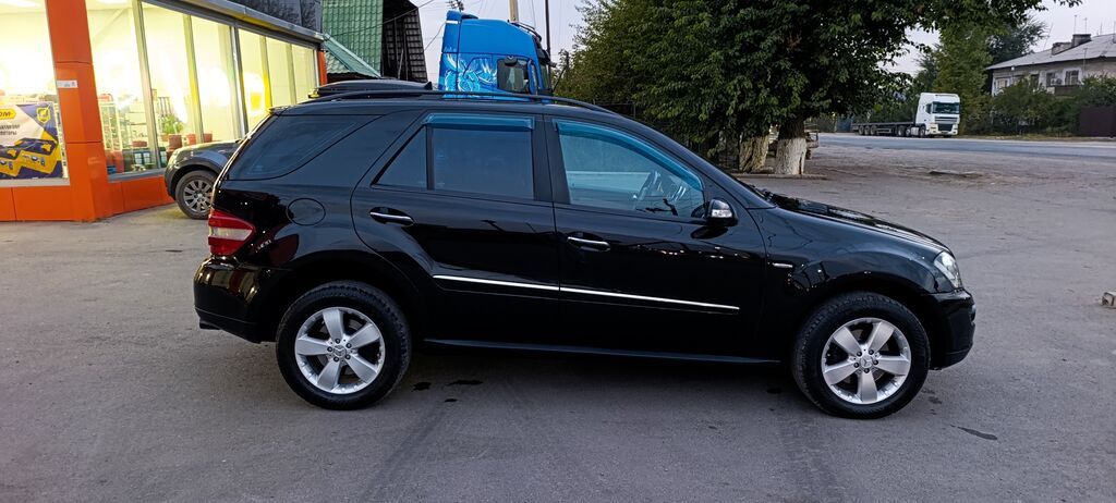 Mercedes-Benz ML-Class: 2008 г., 3 л, Автомат, Дизель, Внедорожник: фото 5