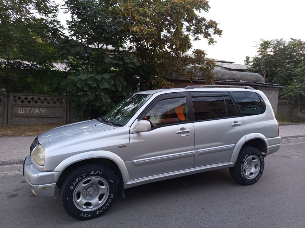 Suzuki XL7: 2002 г., 2.7 л, Автомат, Бензин, Внедорожник: фото 3