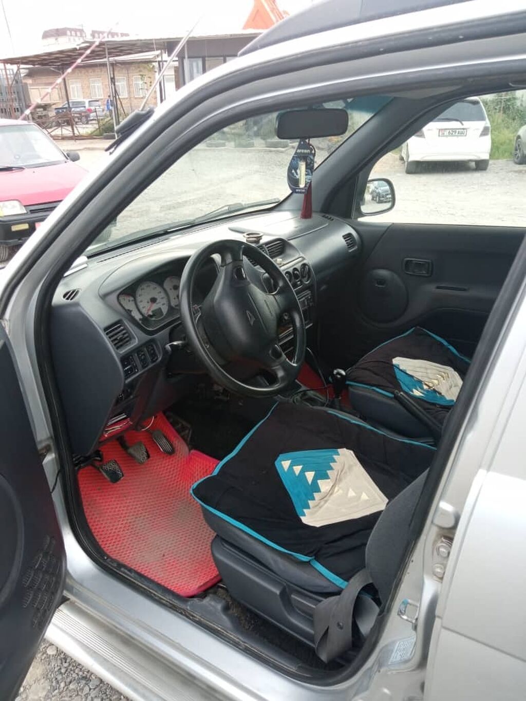 Daihatsu Terios: 2003 г., 1.3 л, Механика, Бензин, Внедорожник: фото 5