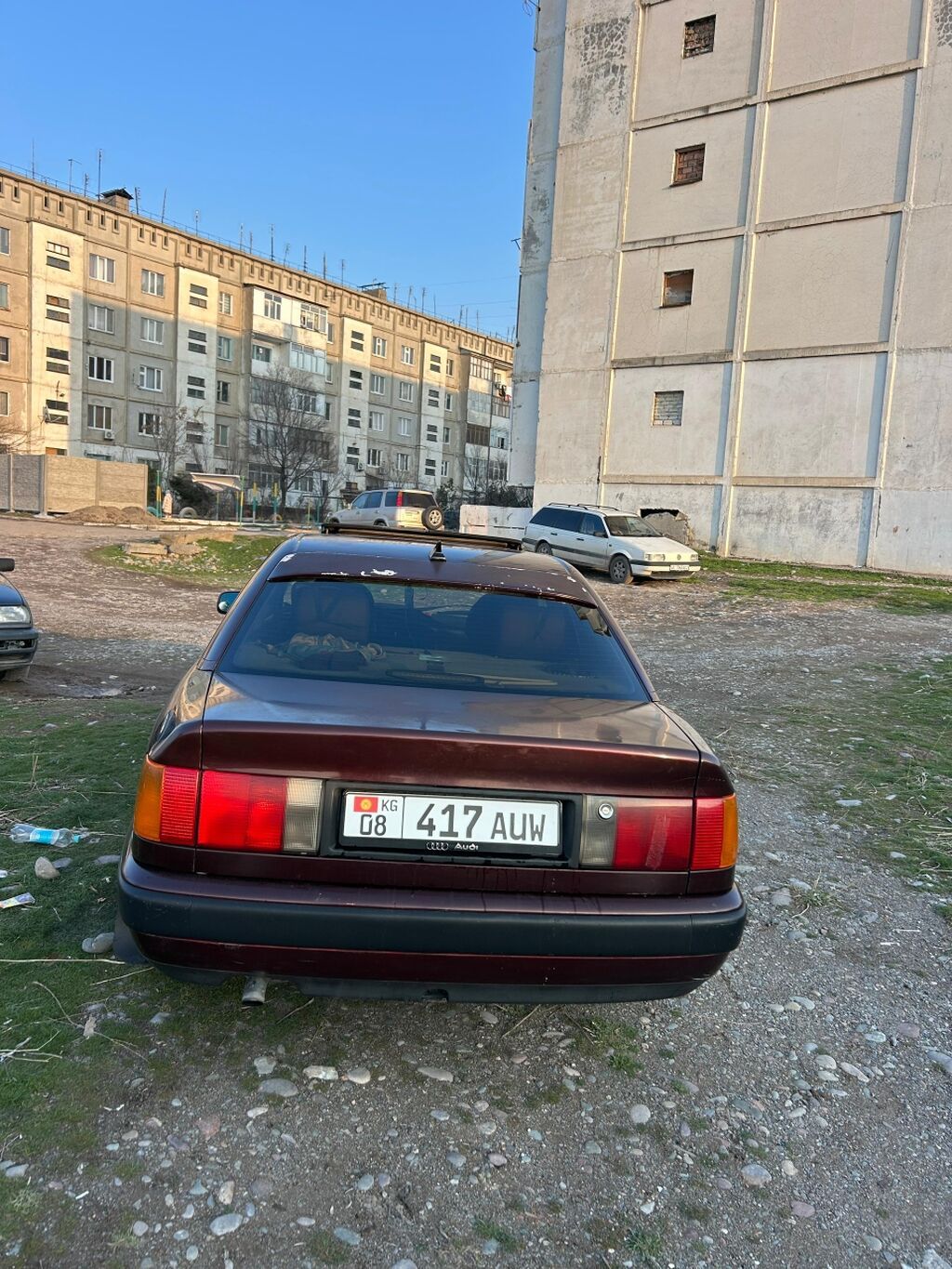 Audi 100: 1991 г., 2 л, Механика, Седан: фото 3