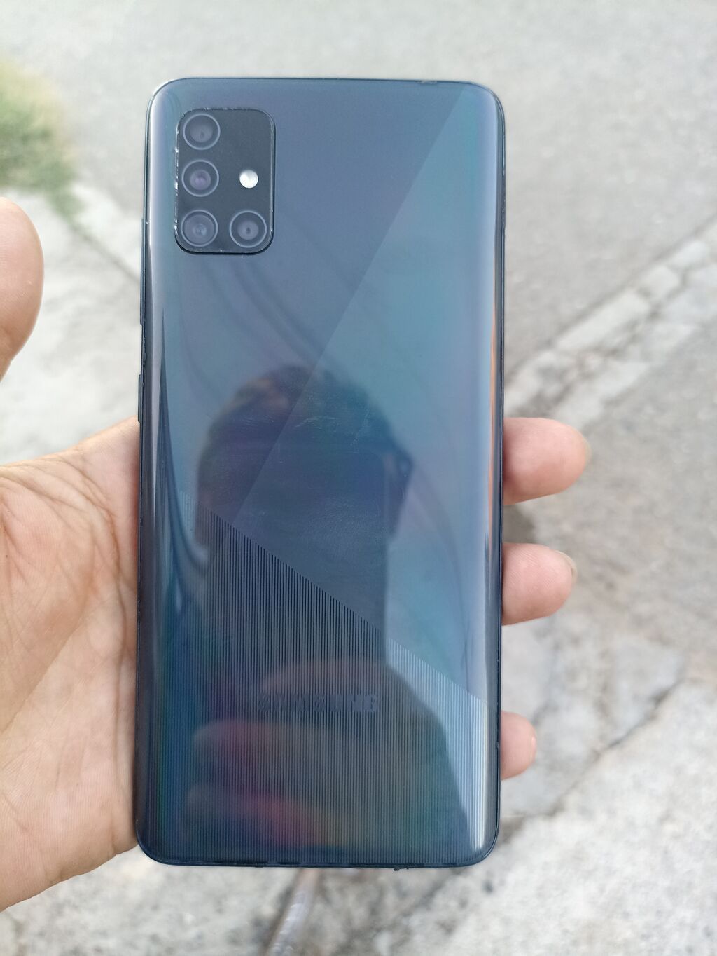 Samsung Galaxy A51, Б/у, 64 ГБ, цвет - Черный: фото 1