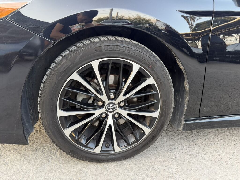 Toyota Camry: 2018 г., 2.5 л, Автомат, Бензин, Седан: фото 5