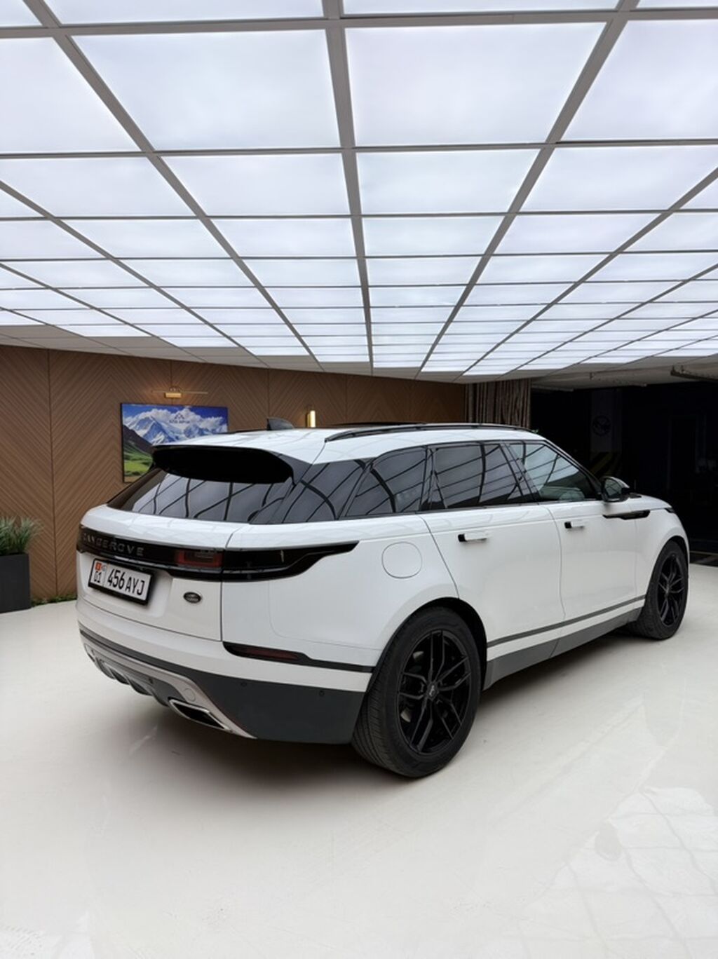 Land Rover Range Rover: 2018 г., 3 л, Автомат, Бензин, Кроссовер — фото 5