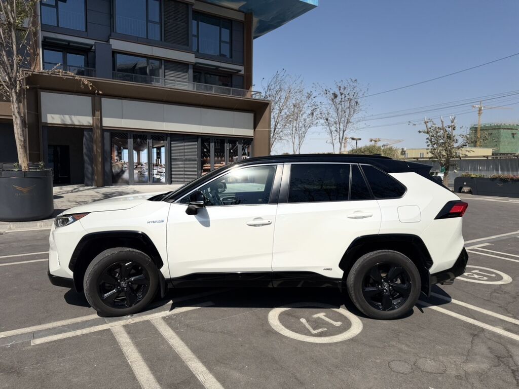 Toyota RAV4: 2019 г., 2.5 л, Автомат, Гибрид, Кроссовер: фото 4