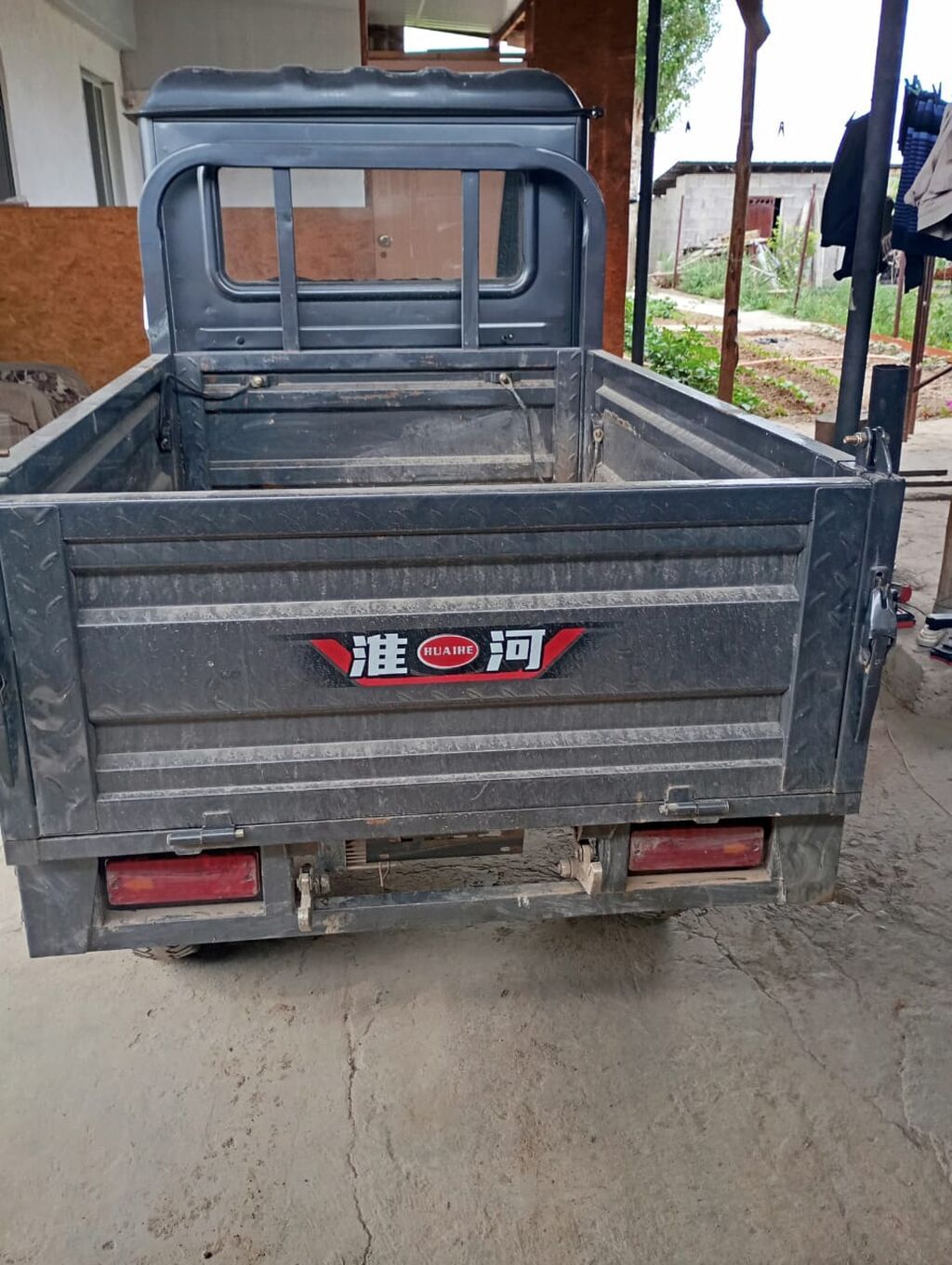 Грузовой трицикл HUAHE (Real Machinery), закрытая кабина Описание: -: фото 3