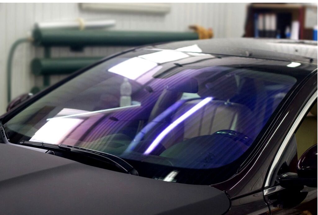 Пленка хамелеон на лобовое. Атермальная тонировка фиолетовая Spectrum Purple ir 60%. Атермальная пленка Armolan Chameleon 80. BMW 8 атермальная пленка. Ultra Vision пленка атермальная 93.